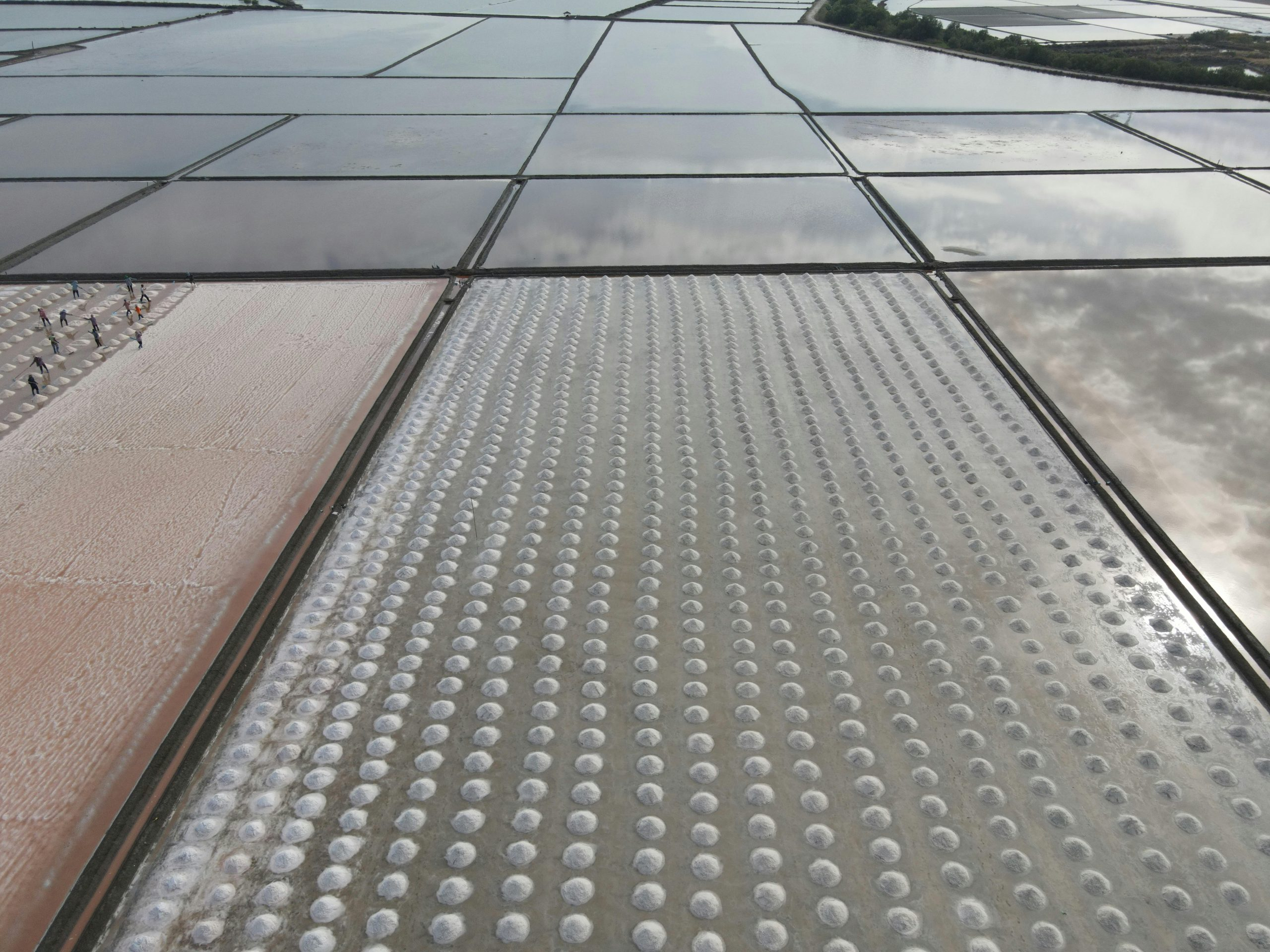 Sustainable Dying Practices: Reducing Water Use in Garment Production