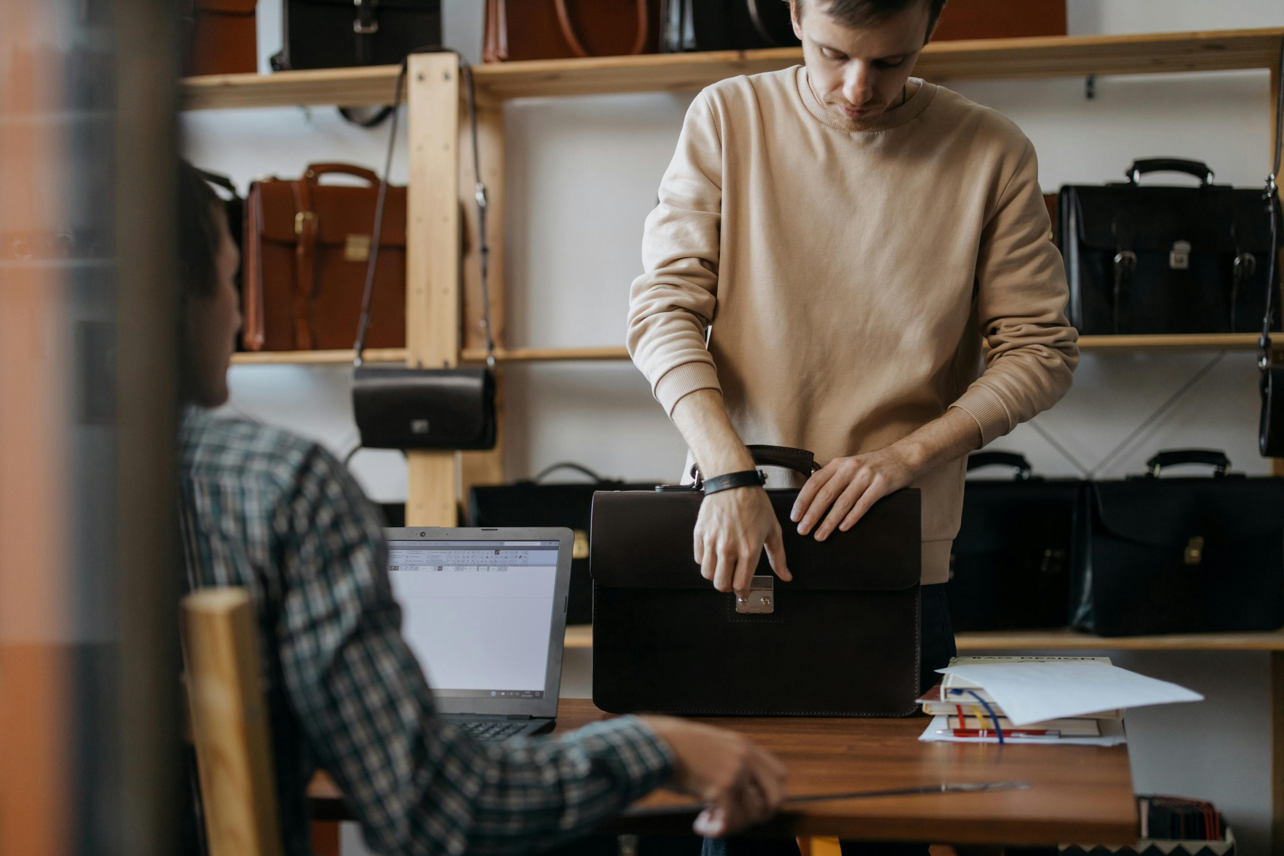 The Craftsmanship Behind Italian Leather Goods and Accessories